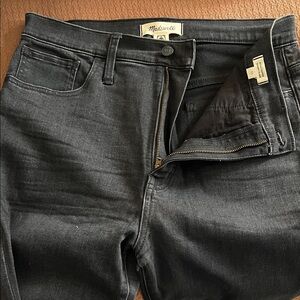 Madewell women’s black skinny flare